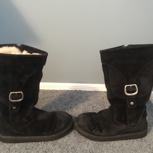 Unique black cargo UGG boots!